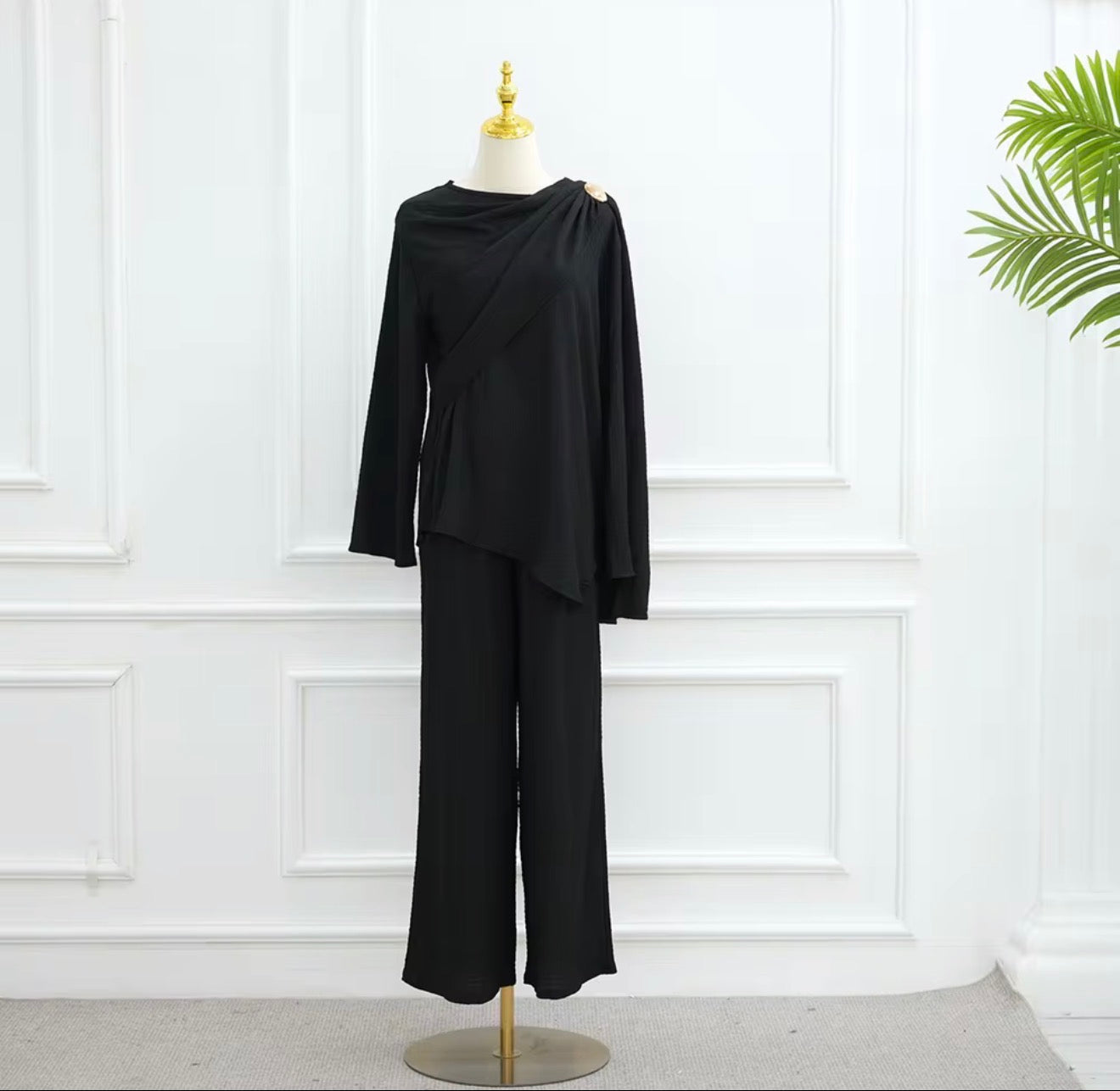 Mona 1.0 - Two Piece Set