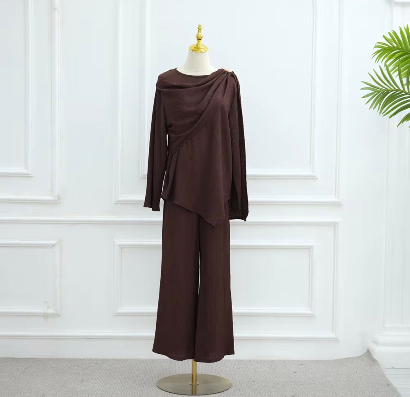 Mona 1.0 - Two Piece Set
