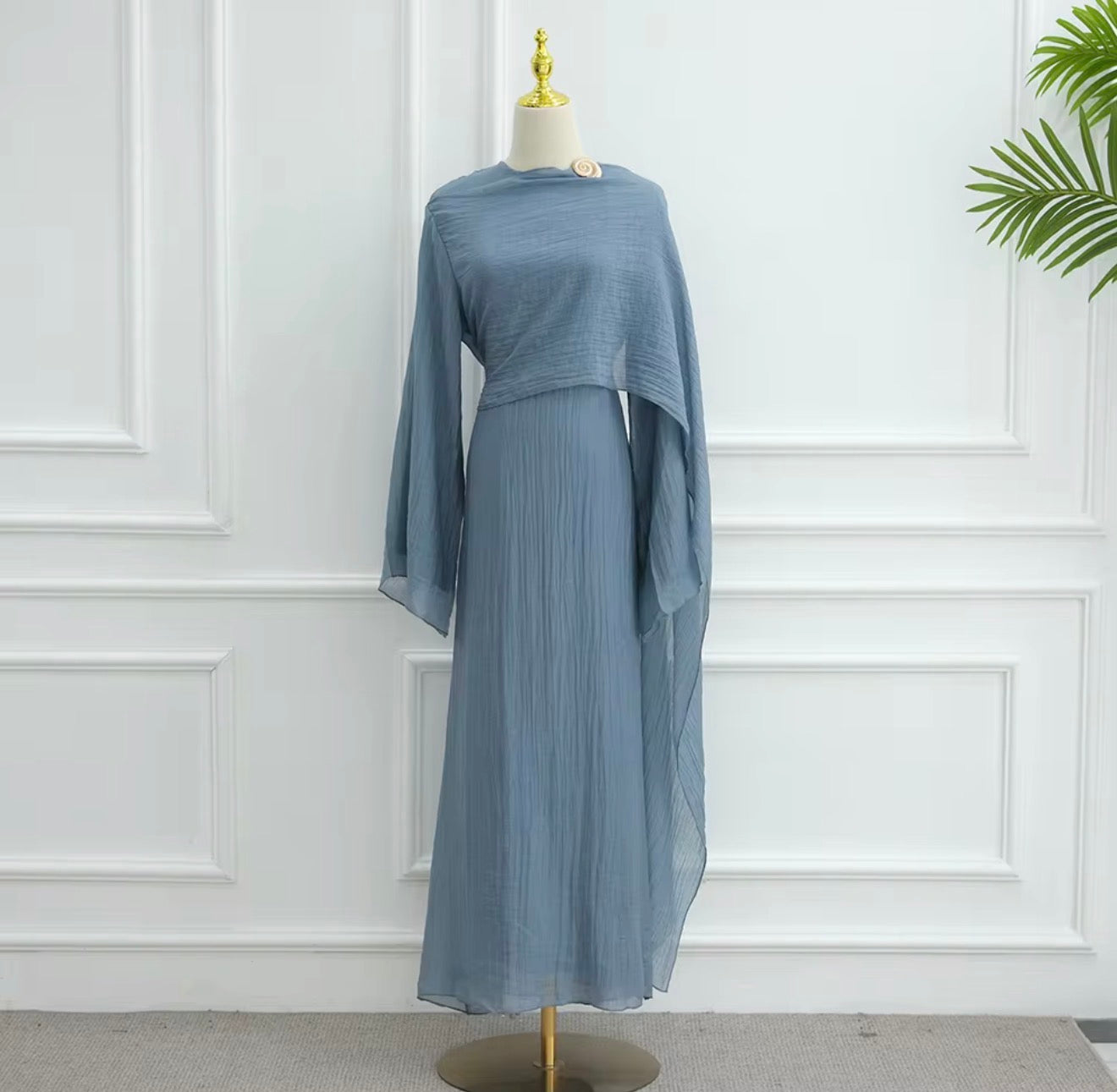 Mona 2.0 - Maxi Cape Dress